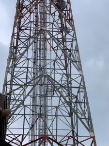 WARGA MEMINTA DPRD KOMISI II,IZIN TOWER SEGERA DICABUT