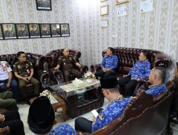 Perkuat Sinergi, Bupati Parosil Mabsus dan Wabup Mad Hasnurin Sambangi Kantor Forkopimda.