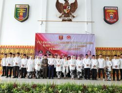 Bupati Lambar Parosil Mabsus, Menghadiri Pelantikan Pengurus Dekranasda Masa Bhakti 2025-2030