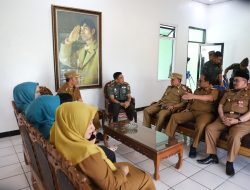Bupati Parosil Mabsus Dan Wakil Bupati Mad Hasnurin Bersama Perangkat Sambangi (Forkopimda) Dalam Menjalin Silaturahmi