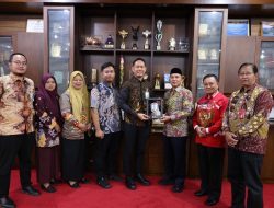 Bupati Lambar Terima Audiensi BPJS Ketenagakerjaan Bahas Peningkatan Kepesertaan Pekerja.