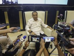 Peningkatan Parkir liar, Wali Kota Surabaya Eri Cahyadi: Ini Merugikan PAD, Warga Harus Berani Lapor!