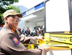 Ahli menyebut Surabaya bisa bebas dari parkir liar, asalkan pemerintah konsisten dan kolaboratif.