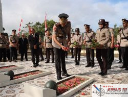*Polres Lampung Barat Laksanakan Ziarah dan Tabur Bunga ke Taman Makam Pahlawan dalam Rangka Hari Bhayangkara ke-79*