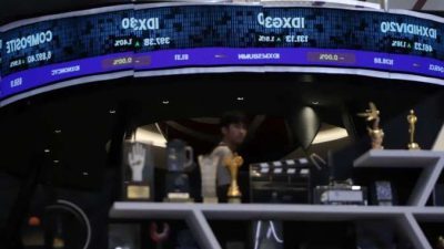 IHSG Naik ke 7.084,3 di Sesi Pertama, BRPT, MAPA, TOWR Pimpin LQ45