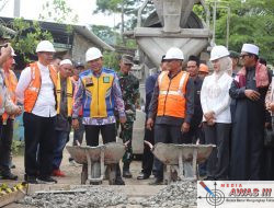 Bupati Parosil Letakkan Batu Pertama Pembangunan Jalan Tugu Ratu–Sukamarga, Titik Awal Harapan Baru Warga Suoh