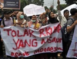 Delpedro Marhaen Ditangkap, Kapolri: Bukan Masalah Aktivis, Hanya Kejadian Biasa