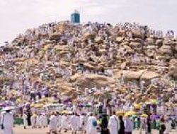 KPK Diminta Tetapkan Tersangka Kasus Haji, DPR: Kejahatan yang Merampas Hak Ibadah Umat