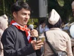 Semangat Kemerdekaan Menggema, Mahasiswa Asing UB Baca Puisi di Upacara HUT ke-80 RI