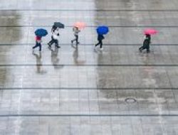 Prakiraan Cuaca Jabodetabek 29 September 2025: Hujan Ringan hingga Sedang, Waspadai Genangan