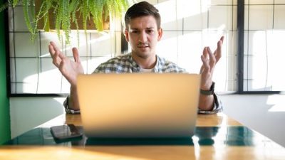 Jebakan Psikologis yang Menghalangi Impian Liburan Anda