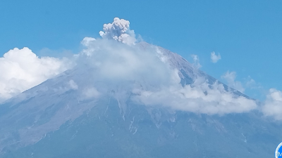 Erupsi Tiga Kali, Ketinggian Letusan Semeru Capai 700 Meter di Puncak Jumat Pagi