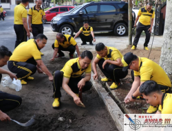 Polres Lampung Barat Gelar Aksi Bersih-Bersih Serentak Peringati World Cleanup Day 2025
