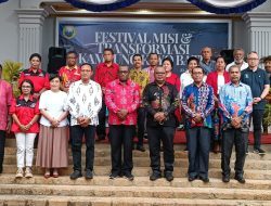 Menjelang Festival Port Numbay, Kampung Kayo Batu Lakukan Tradisi Timba Cacing Laut dengan Ritual