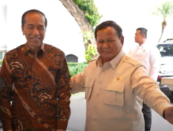 Mensesneg Bocorkan Isi Pertemuan Prabowo-Jokowi di Jakarta