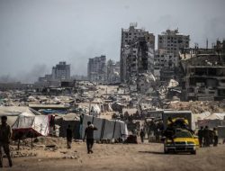 Tiga Berita Teratas: Israel Pindahkan Penduduk Palestina, Badai di Vietnam