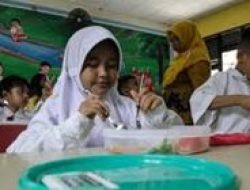Jaga Kualitas MBG, Sekolah Wajib Miliki Guru Pengawas Distribusi