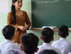 Apakah Ada yang Perlu Diketahui Lebih Lanjut? Ini Jawaban Cerita Reflektif