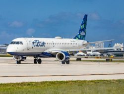 Pemutusan Kontrak Ribuan Pekerja Penerbangan AS Akibat Shutdown