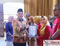 Parosil Mabsus Minta Jebolan Program Beasiswa Seni Budaya Jadi Penggerak Pelestarian Seni Budaya Khas Lambar. 