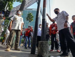 Pemkot Bandung Tuntaskan Pembenahan Kabel Udara 270 Tiang Akhir Oktober 2025