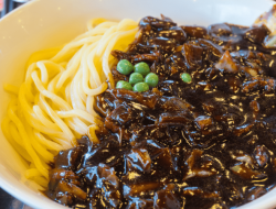 Jajangmyeon, Mie Hitam yang Jadi Ikon Kuliner Korea