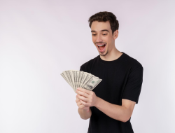 Auto Jadi Sultan Tahun 2026! 3 Weton Ini Dikabarkan Punya Rezeki Luas seperti Lautan