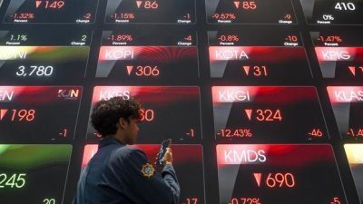 IHSG turun 0,31%, saham perusahaan kelapa sawit DSNG, TAPG, dan LSIP merosot