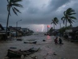 Warga Karawang Terjebak Banjir, 345 Rumah Terendam dan Fasilitas Rusak