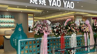 Mencicipi Ikan Asin Gurih di Restoran Baru Nagita Slavina