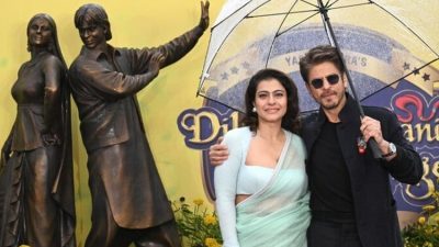 Shah Rukh Khan dan Kajol Rayakan 30 Tahun ‘Dilwale Dulhania Le Jayenge’ dengan Peresmian Patung di London