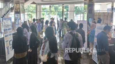 Mahasiswa UNM Perkenalkan Inovasi Digital di SI’XPlore 2025