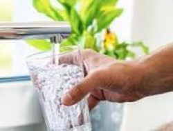 Mengapa Air Keran di Indonesia Tidak Bisa Langsung Minum?