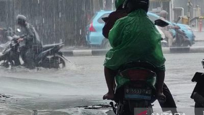Cuaca Jawa Tengah, Selasa (9/12): Hujan Lebat Mengintai, Waspadalah!