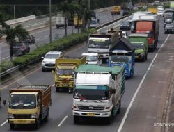 Pengusaha minta larangan truk sumbu tiga dipercepat saat Nataru