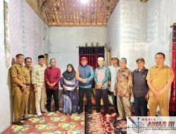 Parosil Mabsus Kunjungi Rumah Korban Pembunuhan di Batam, Berharap Pelaku Diadili Sesuai Perbuatan. 