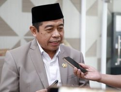 Pimpin Jakarta, Pramono-Rano Terapung di Tengah Gelombang