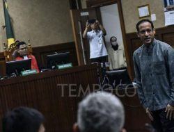 Nadiem Sebut Nama Jokowi di Sidang Chromebook