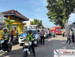 Satlantas Polres Lampung Utara Kawal Pawai TK Kemala Bhayangkari, Pastikan Lalu Lintas Aman dan Tertib
