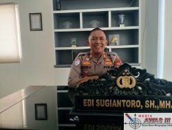 Satlantas Polres Pamekasan Berikan Edukasi Dan Sosialisasi Kepada Masyarakat Agar Tertib Berlalu Lintas