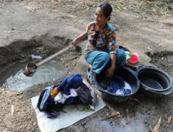 Pembacokan Ibu dan Anak Akibat Isu Guna-Guna dan Sengketa Air