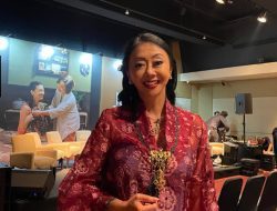 Asri Welas: Kebaya yang Tetap Modis dan Kekinian