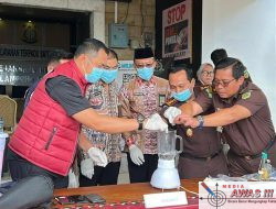 Kejari Lampung Barat Musnahkan Barang Bukti 31 Perkara Inkracht, Kasus Narkotika Masih Mendominasi