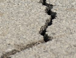 Gempa 7,7 Magnitudo Guncang NTT, BMKG Waspadai Ancaman Tsunami