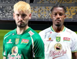Dibekali 3 teknologi canggih! AZA hadirkan player issue jersey Persebaya Surabaya 26/27