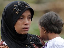 Ibu Anis alami luka serius tersengat listrik, Bupati Pasaman beri santunan dan bicara hal ini